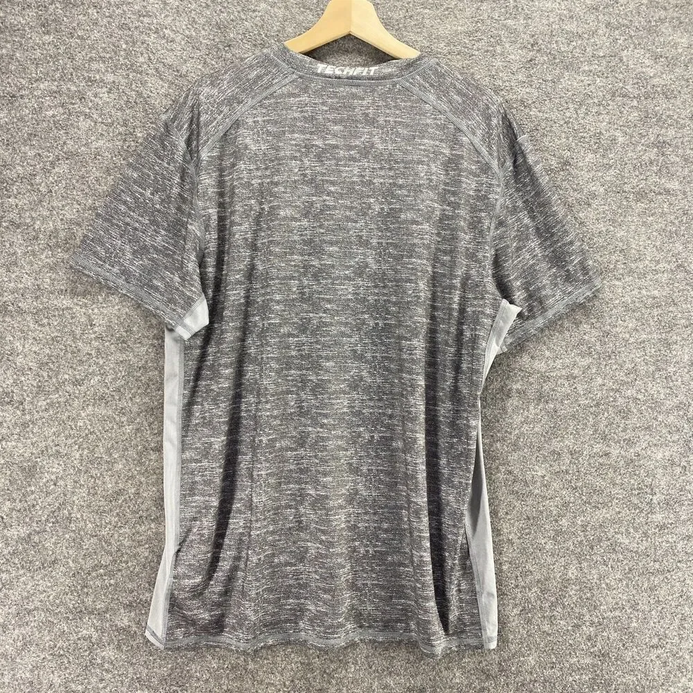 Adidas Activewear T-Shirt Men XL Gray Fitted Techfit Crew Neck Short Sleeve